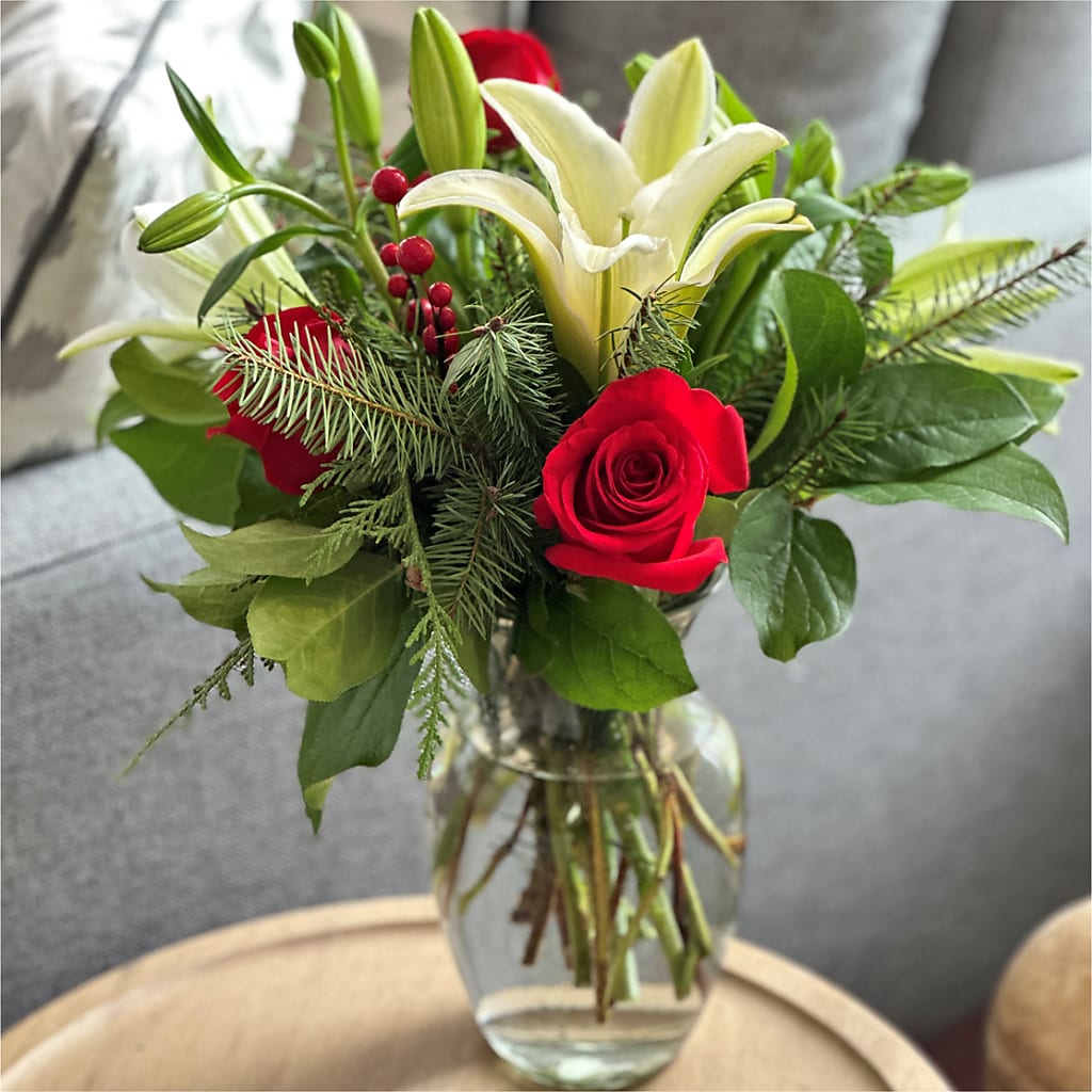 Sparkling Snowflakes Bouquet –  Foryouflower.com, Tontitown AR