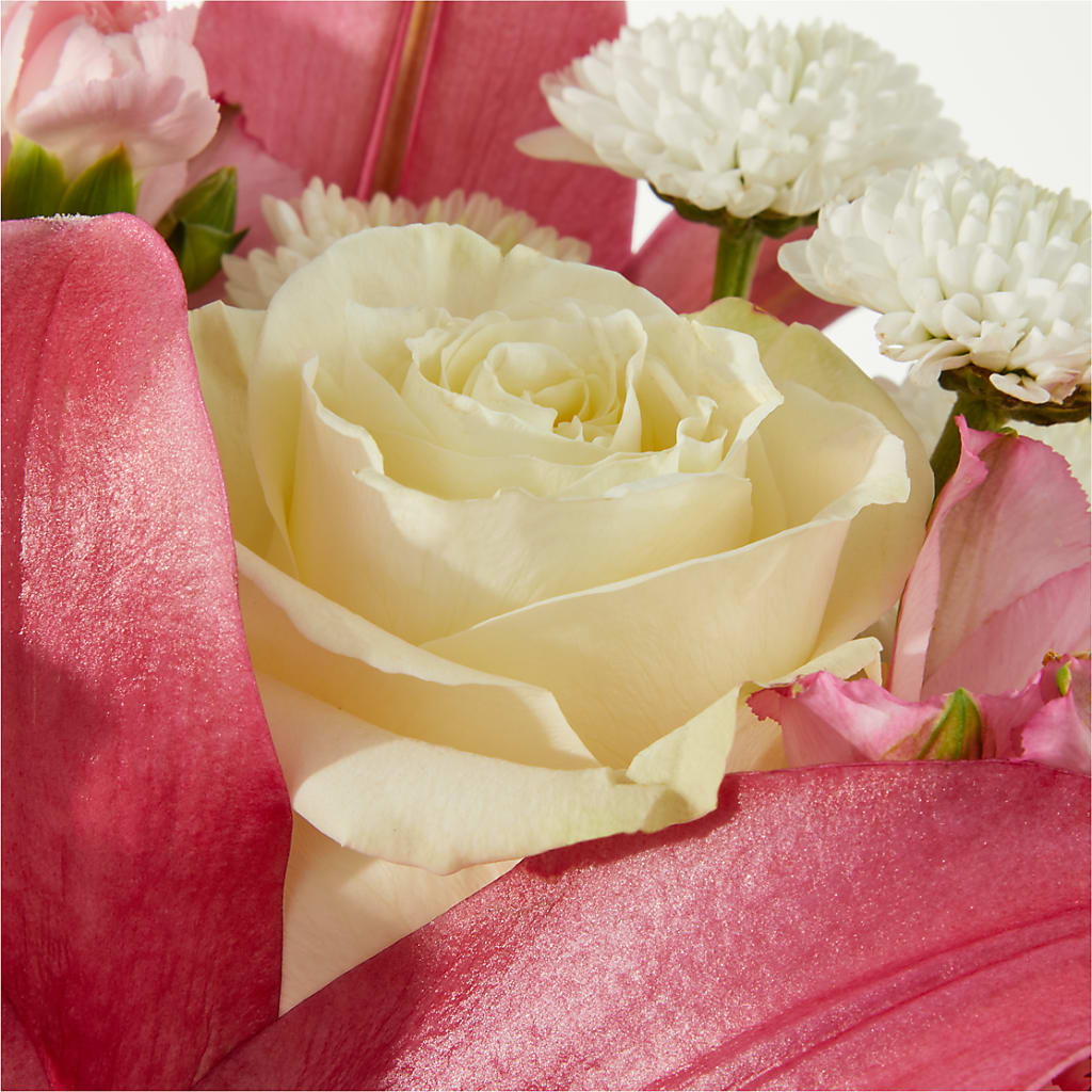 Piece of Cake Bouquet –  Foryouflower.com, Tontitown AR